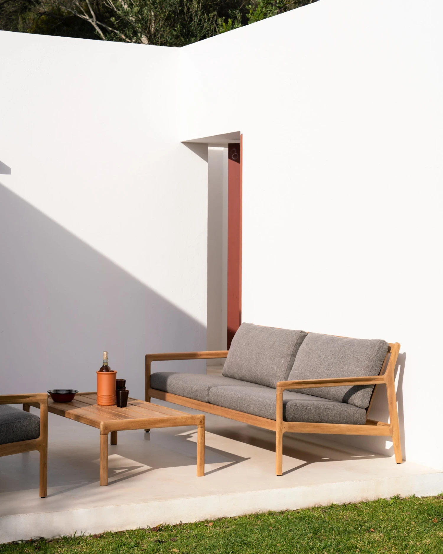 Muir Outdoor Coffee Table - Image 6