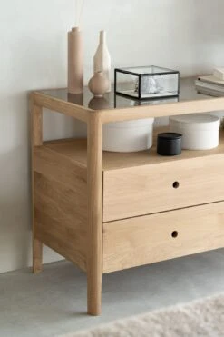 Mendocino Dresser - Oak 17 Mendocino Dresser - Oak -Saffron + Poe 51250 Spindle dresser oak 4 drawers 3 Saffron and Poe Ethnicraft 5b833992 ba42 405c 98bf a83637126a92