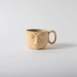 Handcrafted Face Mug 7 Handcrafted Face Mug -Saffron + Poe Al centro agost2022 212